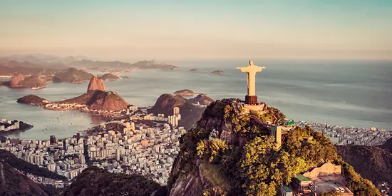 Zusehen ist die berühmte Christusstatue in Rio.