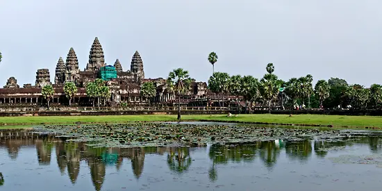 Zuerkennen ist der weltweit bekannte Tempelanlage Angkor Wat in Kambodscha.